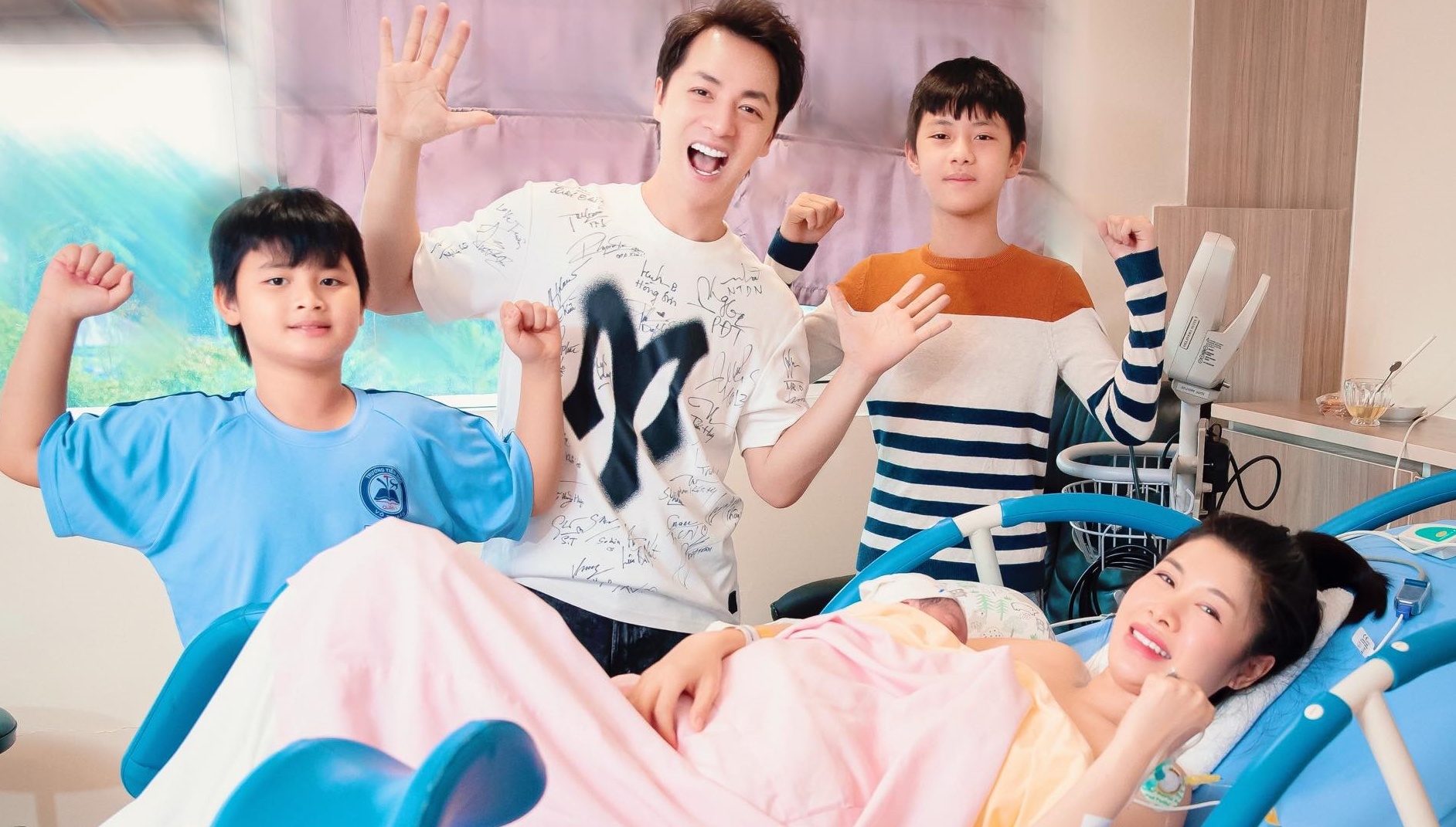 Vo Dang Khoi sinh con hinh anh