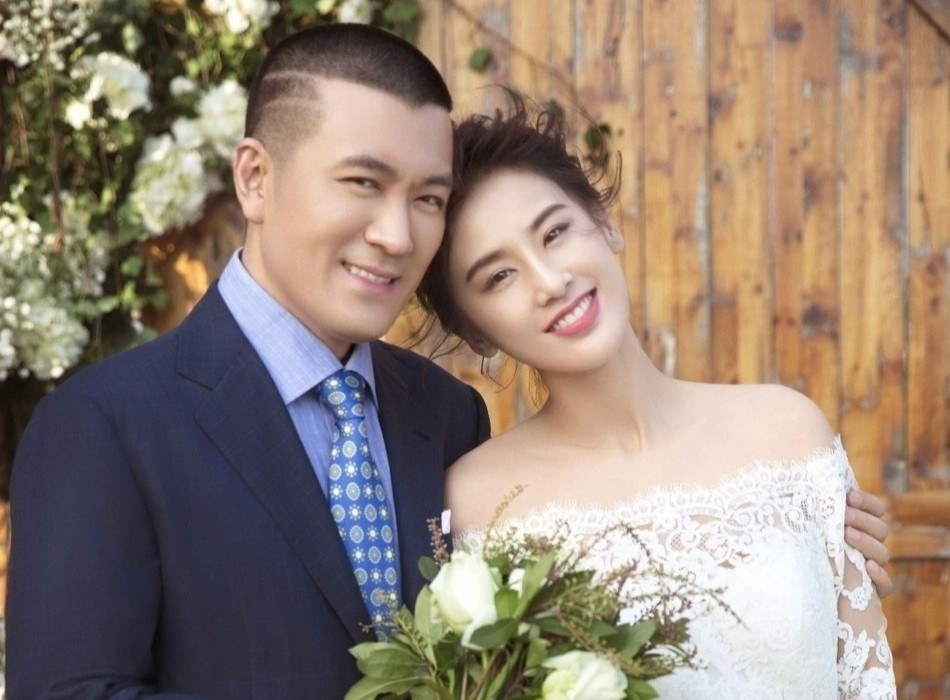 Duong Tu khoc loc cau xin vo tai hop hinh anh