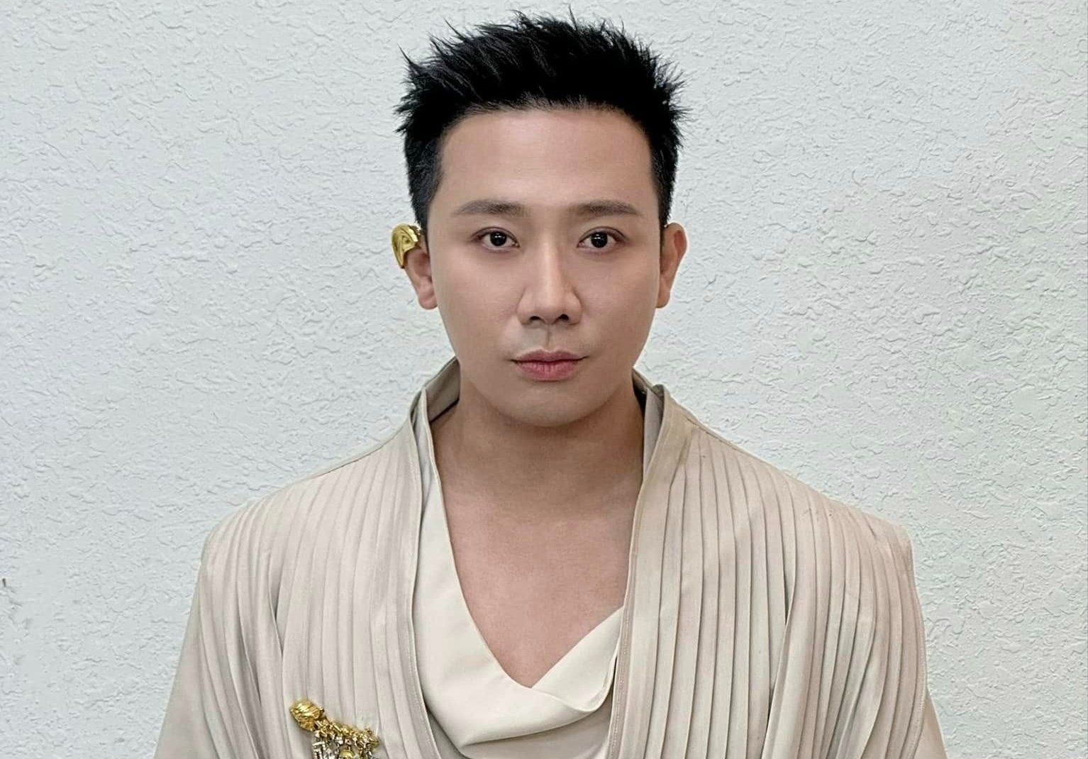 Tran Thanh hot bac, Thu Trang chia 'mieng banh' voi Quang Dung hinh anh