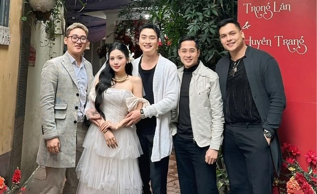 Dien vien Trong Lan cuoi vo hinh anh