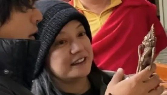 Hinh anh gay soc cua Trieu Vy hinh anh