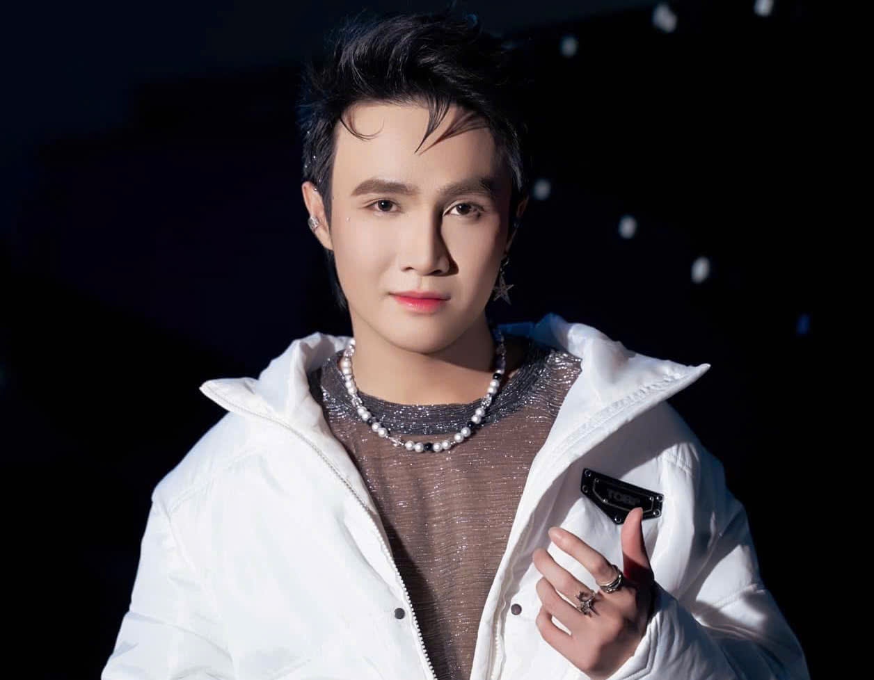 Phim cua Huynh Lap khong co doi thu, sap thu 200 ty hinh anh