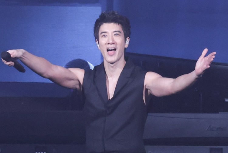 Hang xe hoi Nhat Ban tiep tuc kien Vuong Luc Hoanh hinh anh