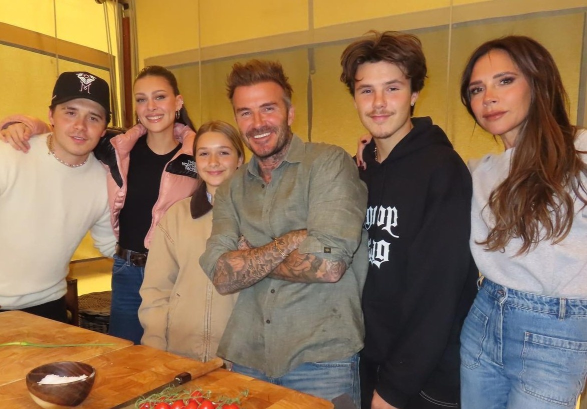 Beckham khien ca gia dinh 'kho chiu' hinh anh