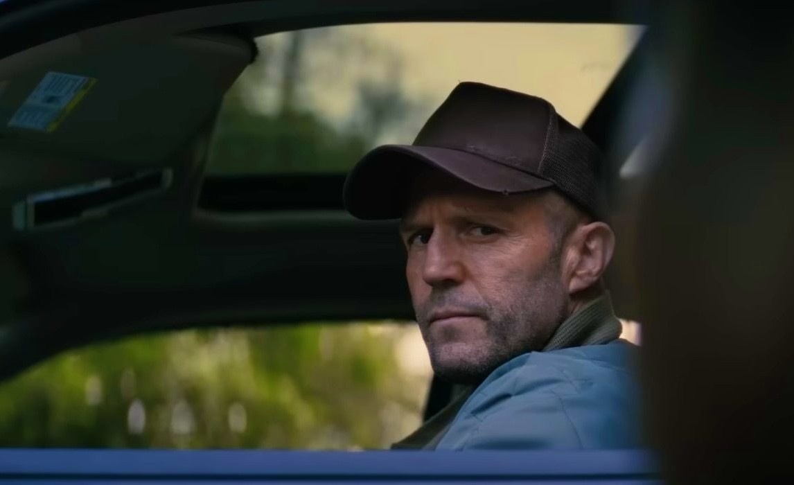 jason_statham_as_levon_in_a_jeep.jpg