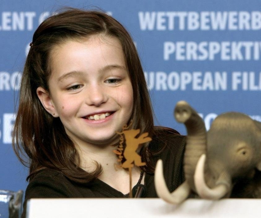 Thi the dien vien My duoc tim thay ben bo song hinh anh