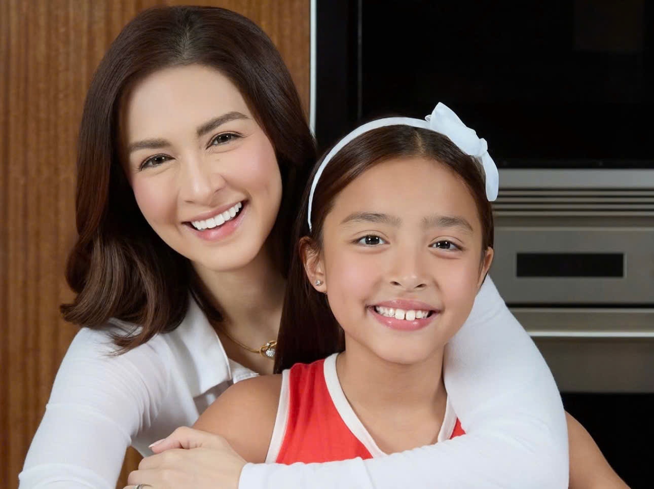 Con gai my nhan dep nhat Philippines gay ngo ngang hinh anh