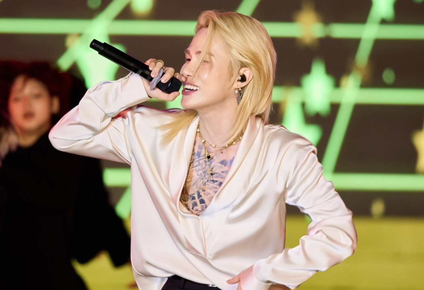 Jack thay doi dien mao hinh anh