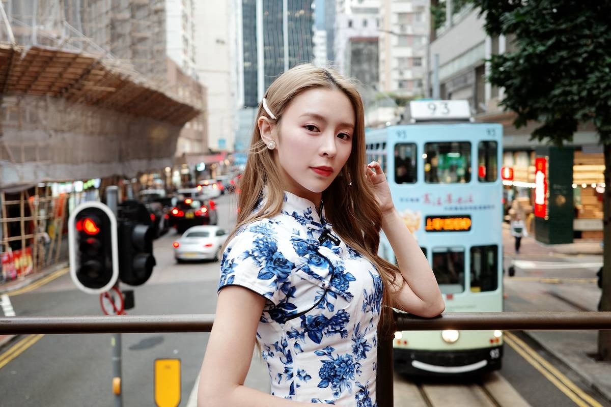 Ca si Trang Dinh Han nhap vien hinh anh