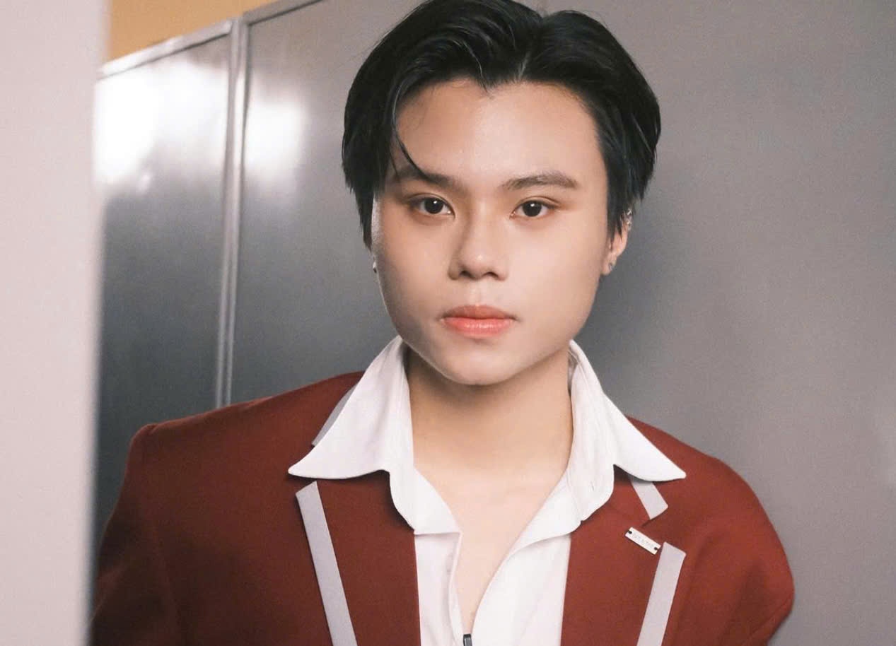 Thi sinh 'Tan binh toan nang' xin loi hinh anh