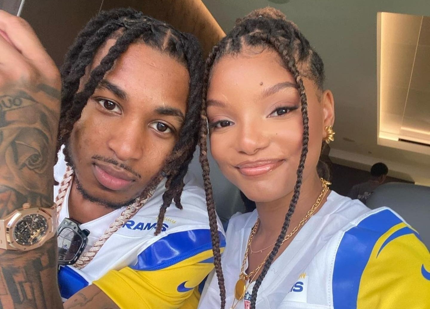 ‘Nang tien ca’ Halle Bailey bi ban trai cu bao hanh hinh anh