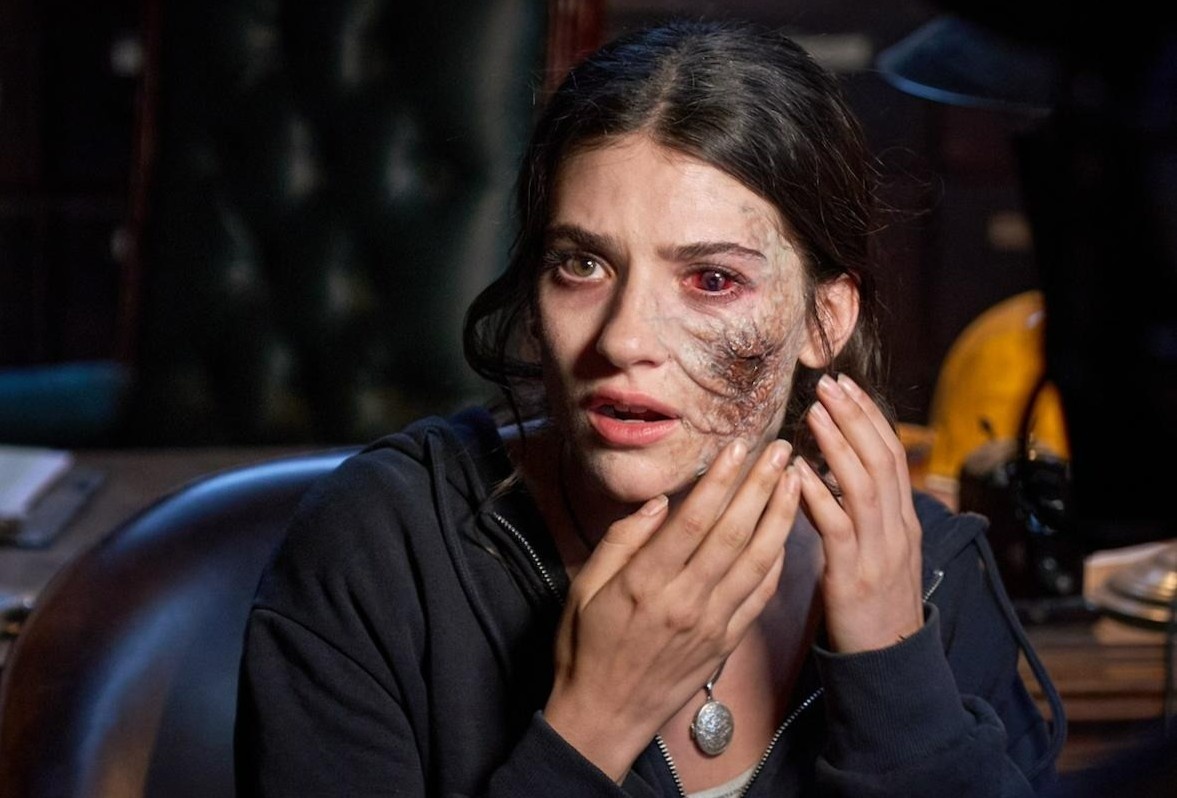 Vi sao phim 18+ 'Bi mat kinh hoang' gay that vong? hinh anh