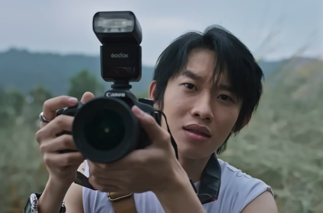 Phim kinh di,  Nam muoi,  duoi day ho anh 1