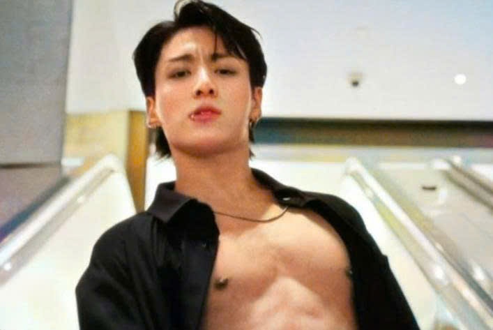 Jung Kook xin loi hinh anh