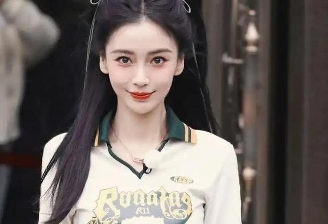 Angelababy lao doc khong phanh hinh anh