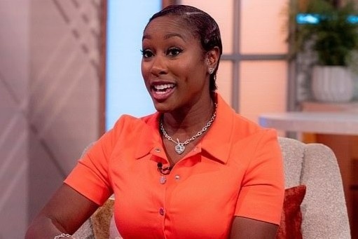 Nu MC thoat chet trong su co may bay roi hinh anh