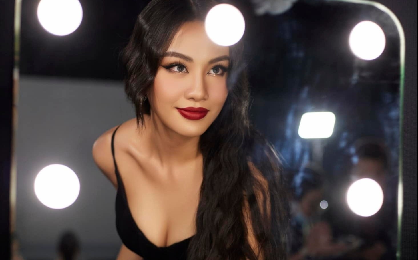 Thuy Tien dap tra binh luan kem duyen hinh anh