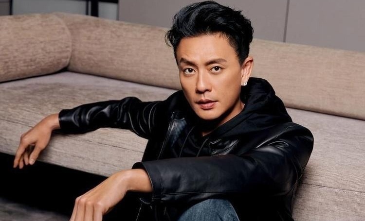 Huynh Tong Trach chua muon ket hon o tuoi 45 hinh anh