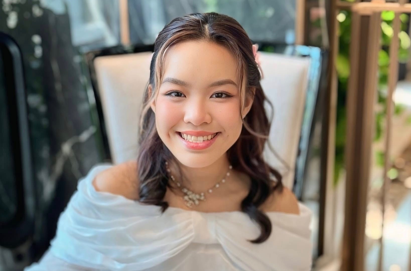 Ai nu 16 tuoi cua Viet Huong hinh anh