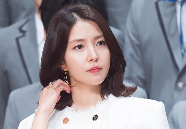 BoA mac chung hoai tu xuong cap tinh hinh anh