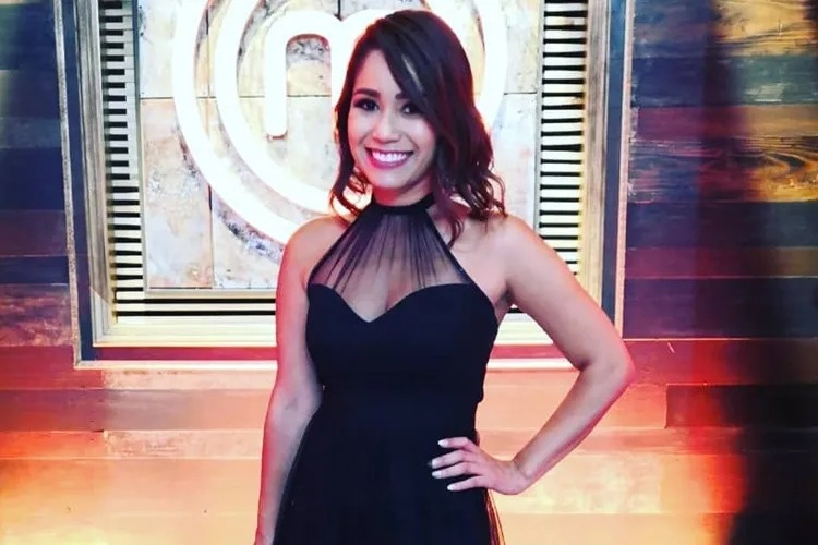Yanin Campos anh 1