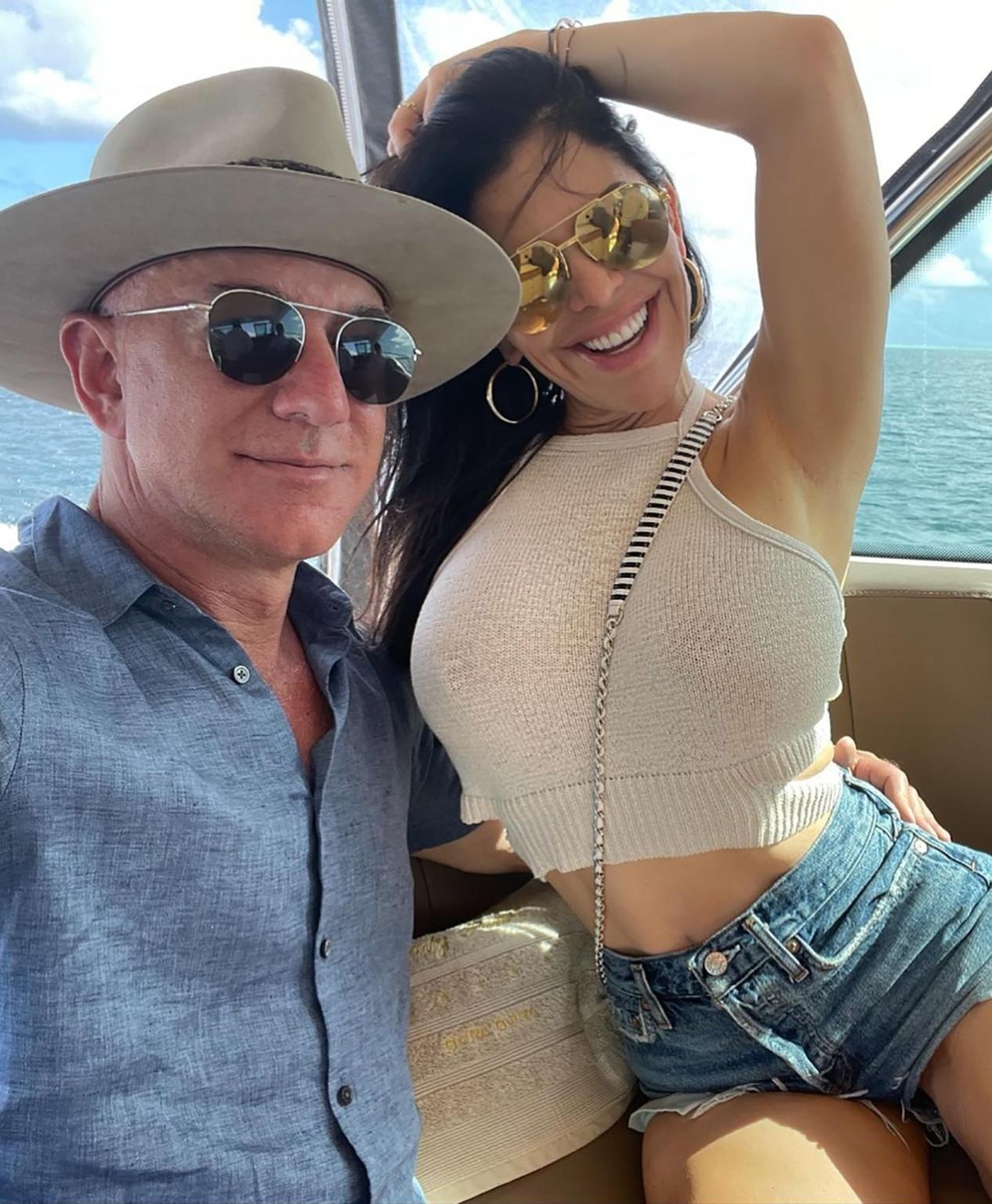 jeff_bezos_girlfriend_lauren_san.jpg