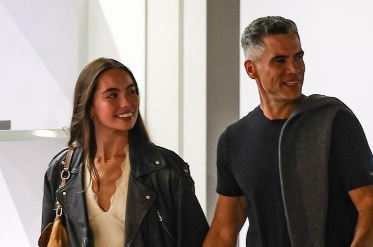 Chong cu Jessica Alba co tinh moi kem 21 tuoi hinh anh