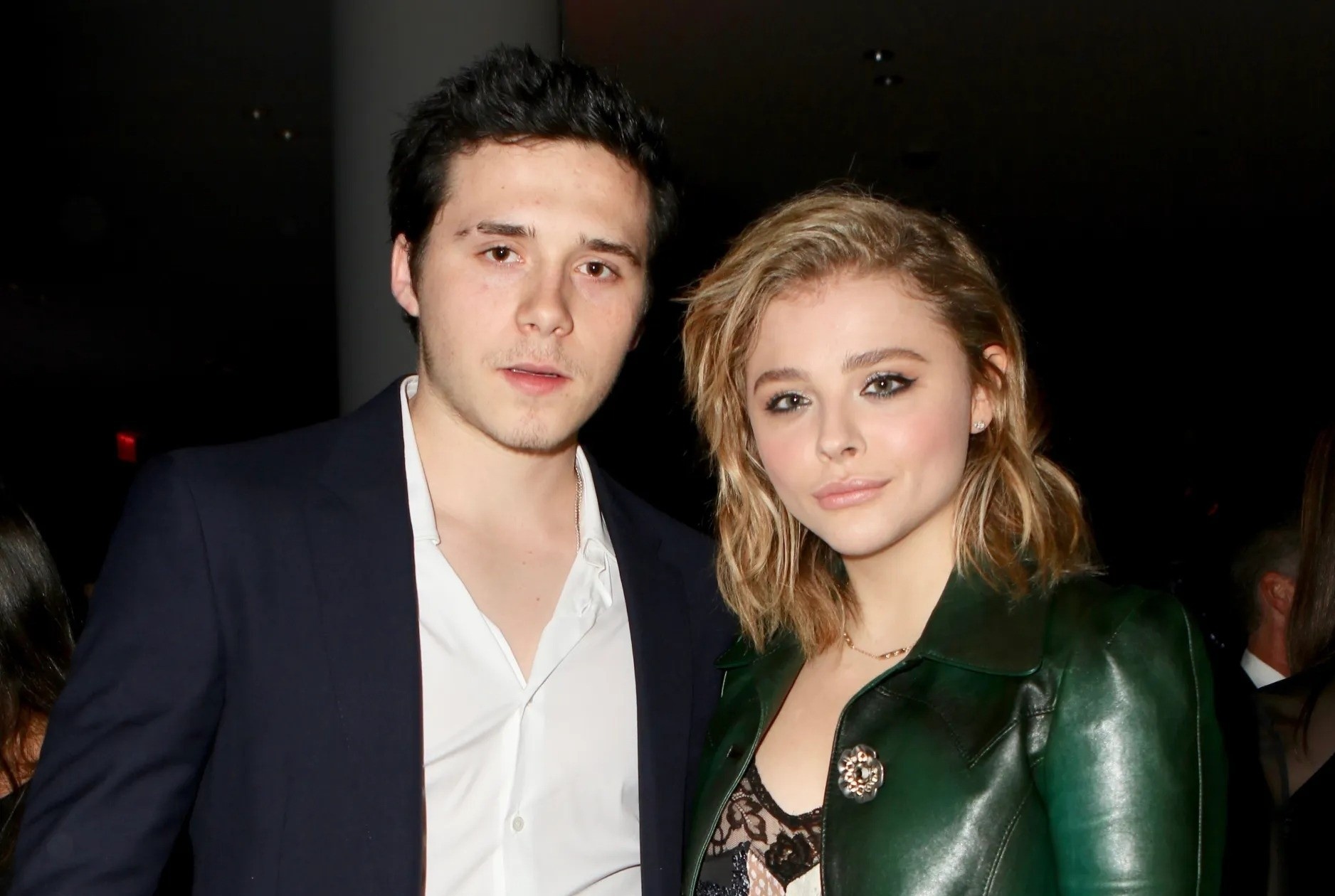 Tinh cu cua Brooklyn Beckham ket hon hinh anh