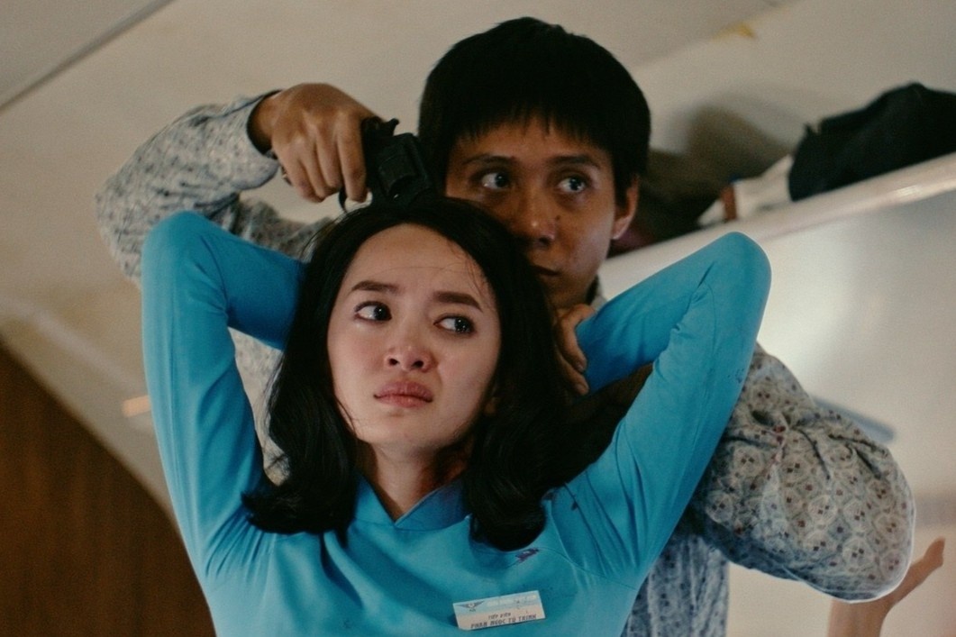 'Tu chien tren khong' thu 100 ty hinh anh