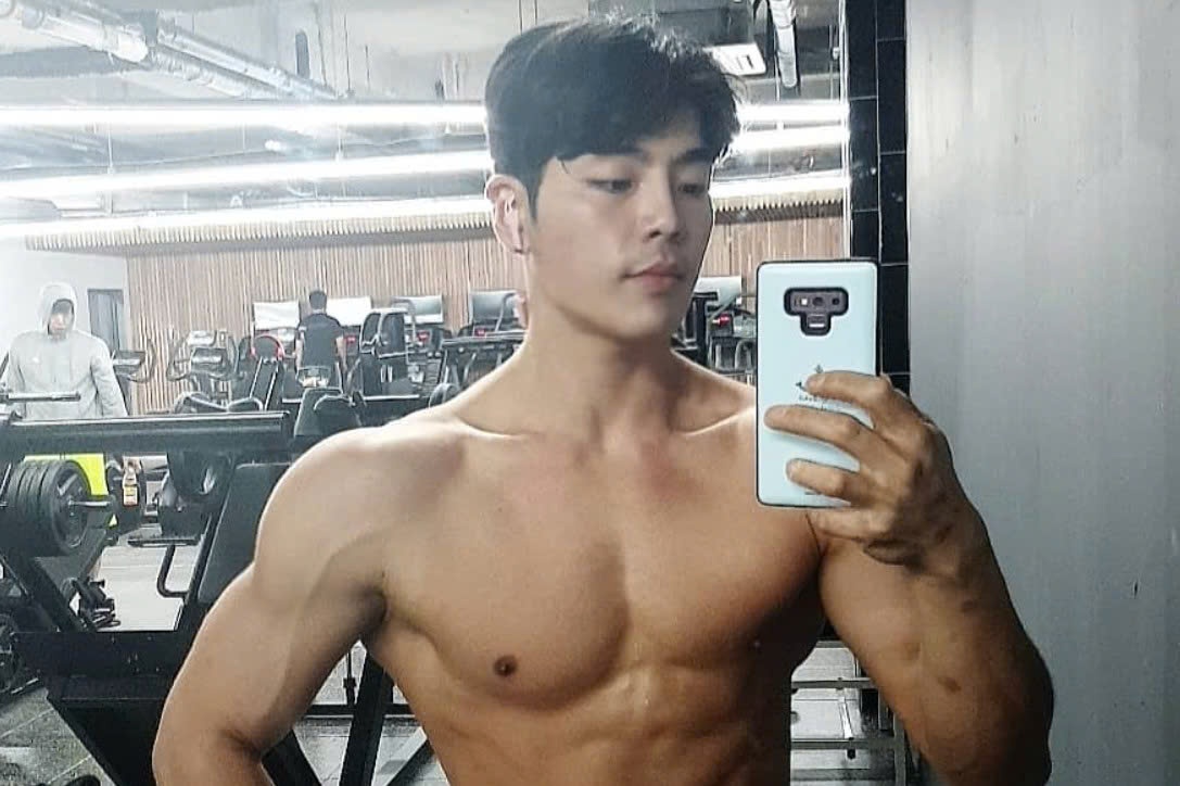 Bat giu ngoi sao co 1,6 trieu nguoi theo doi hinh anh