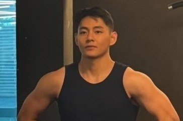 Nguoi dan ong dep trai nhat the gioi chi 10 trieu USD mua can ho hinh anh