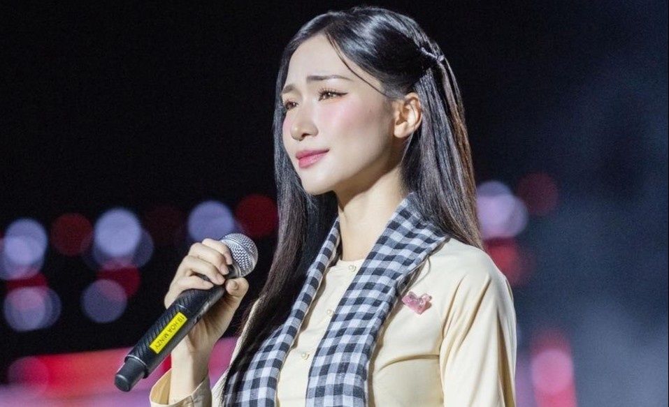 Hoa Minzy ung ho 100 trieu dong hinh anh