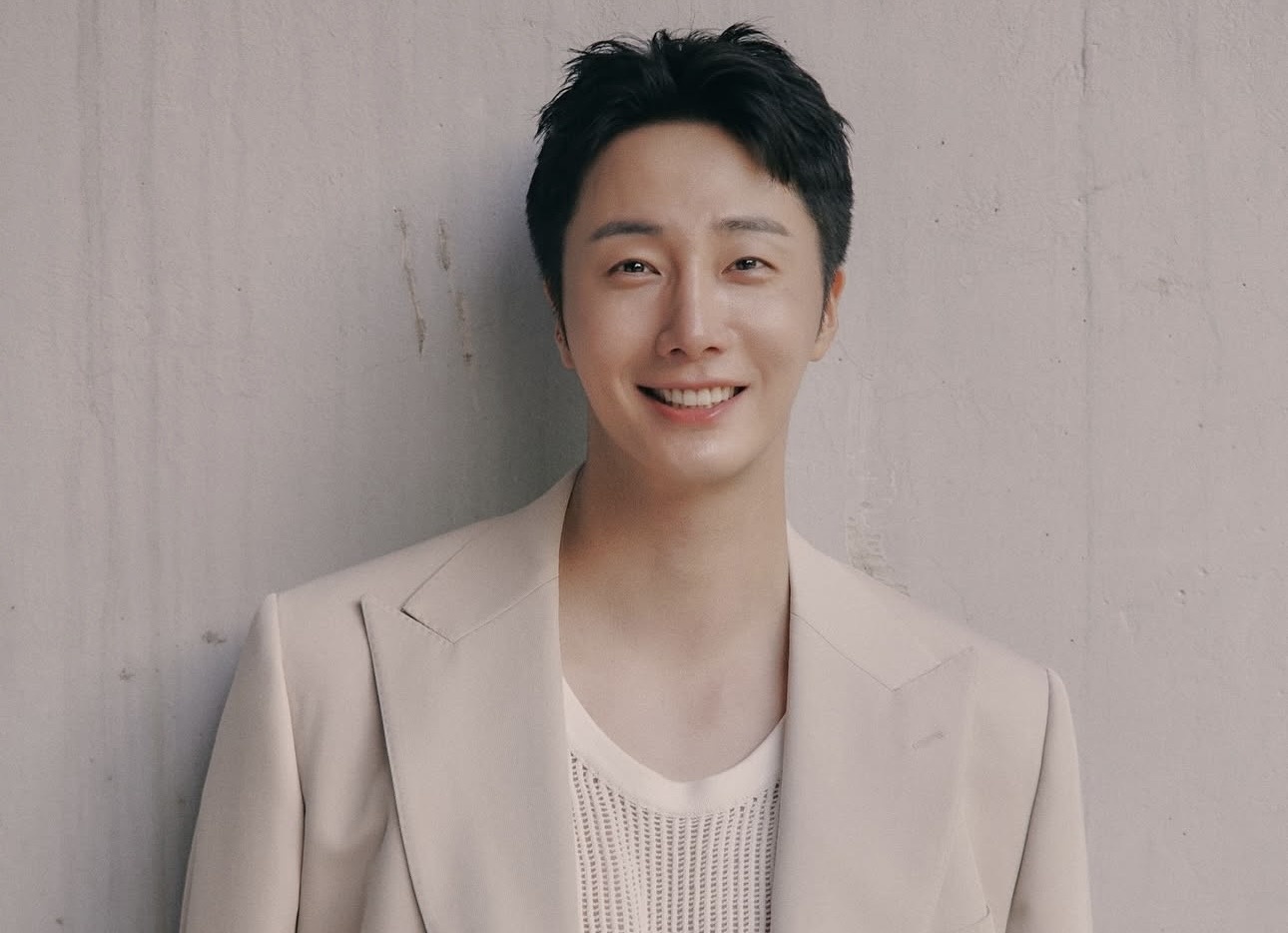 'Re Viet' Jung Il Woo dang hen ho CEO? hinh anh