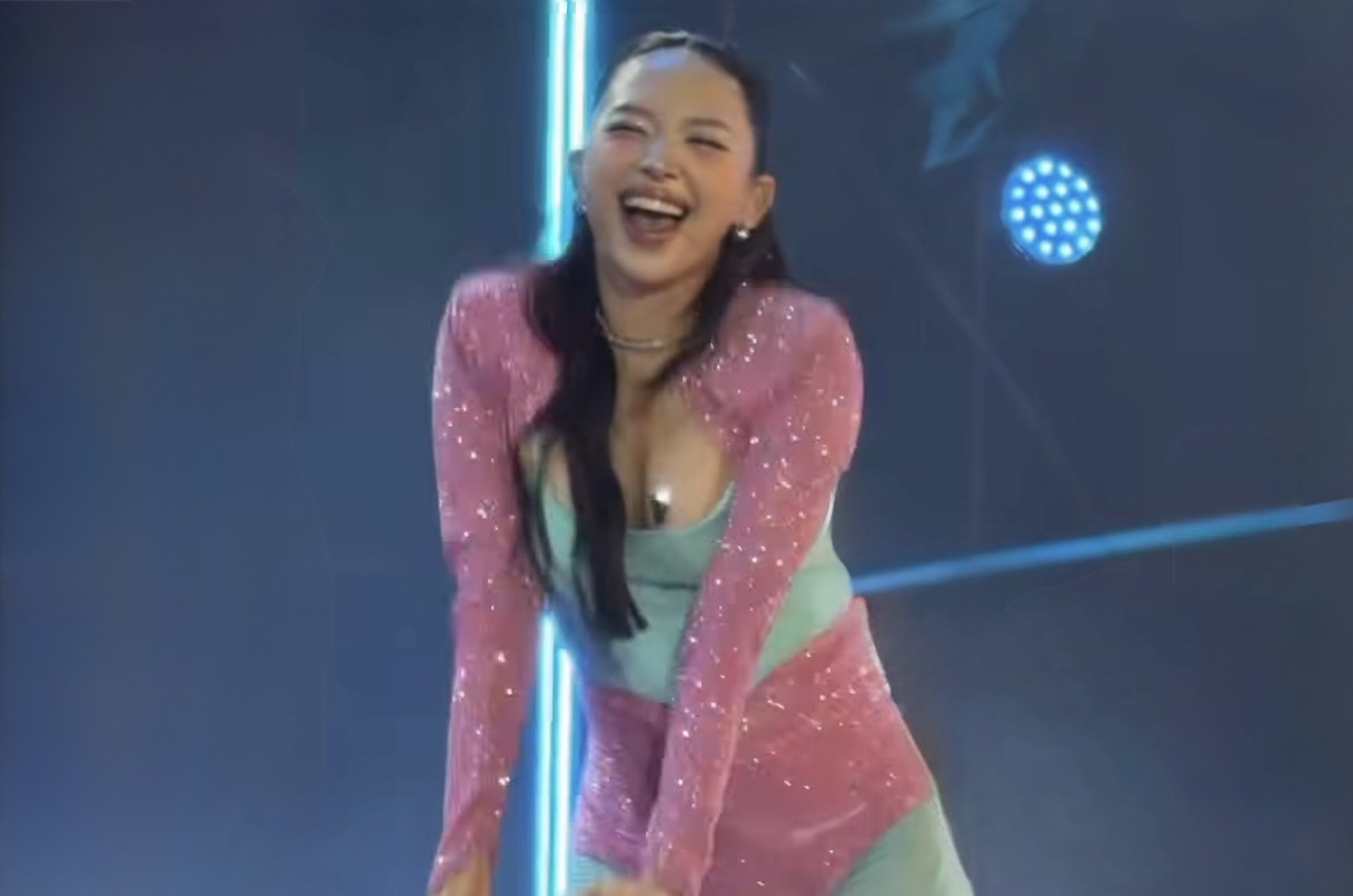 Toc Tien bi che mac xau hinh anh