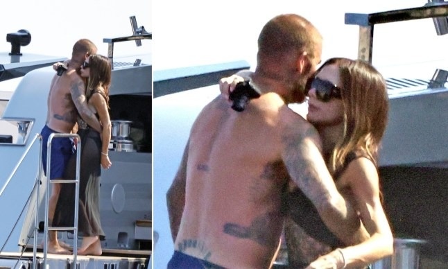 Victoria bi hoi ve tin Beckham ngoai tinh hinh anh