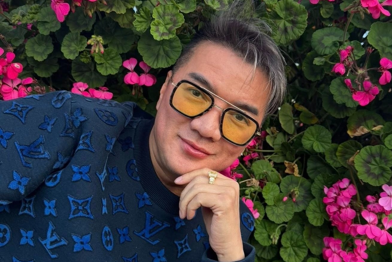 Dam Vinh Hung len tieng hinh anh