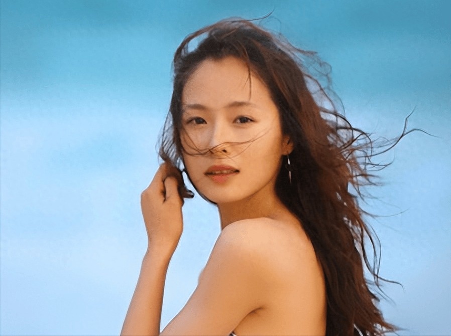 Nguoi dep 'Tu dai danh bo' ly hon hinh anh