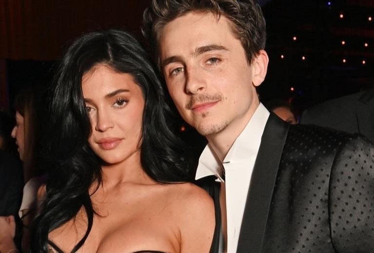 Kylie Jenner chua chia tay nguoi dan ong dep trai nhat the gioi hinh anh