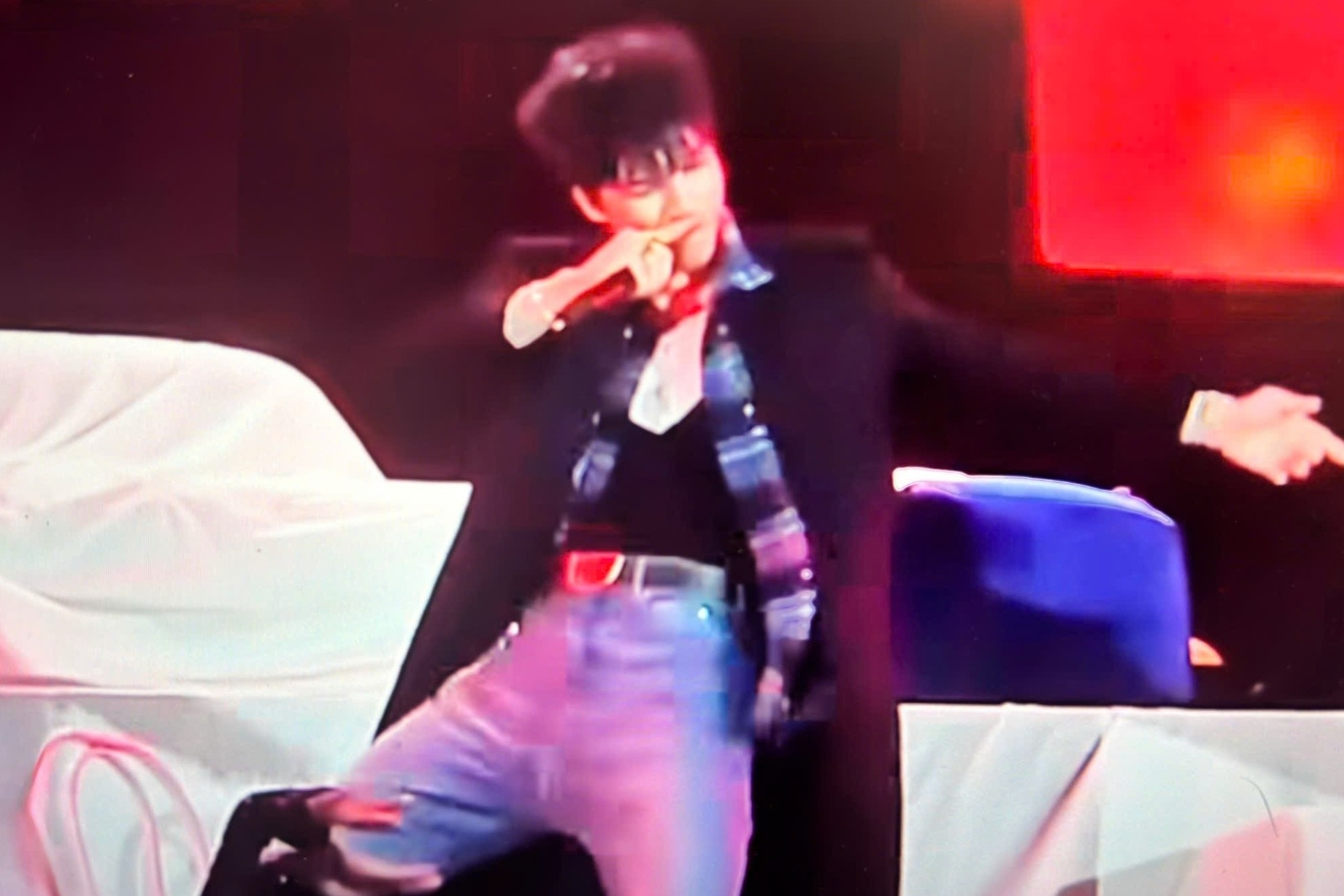 Vu dao gay tranh cai cua HIEUTHUHAI hinh anh