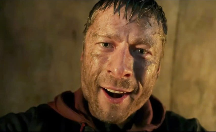 Chuyen nguoi dan ong song sot sau khi bi truy sat suot 30 ngay hinh anh