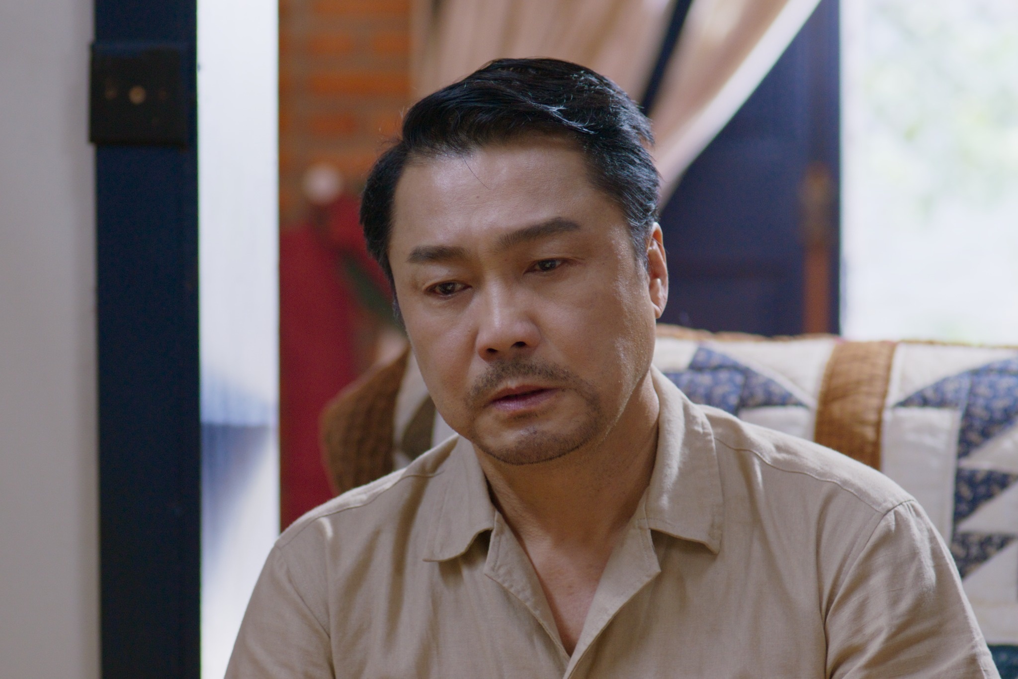 Ly Hung gay hut hang hinh anh