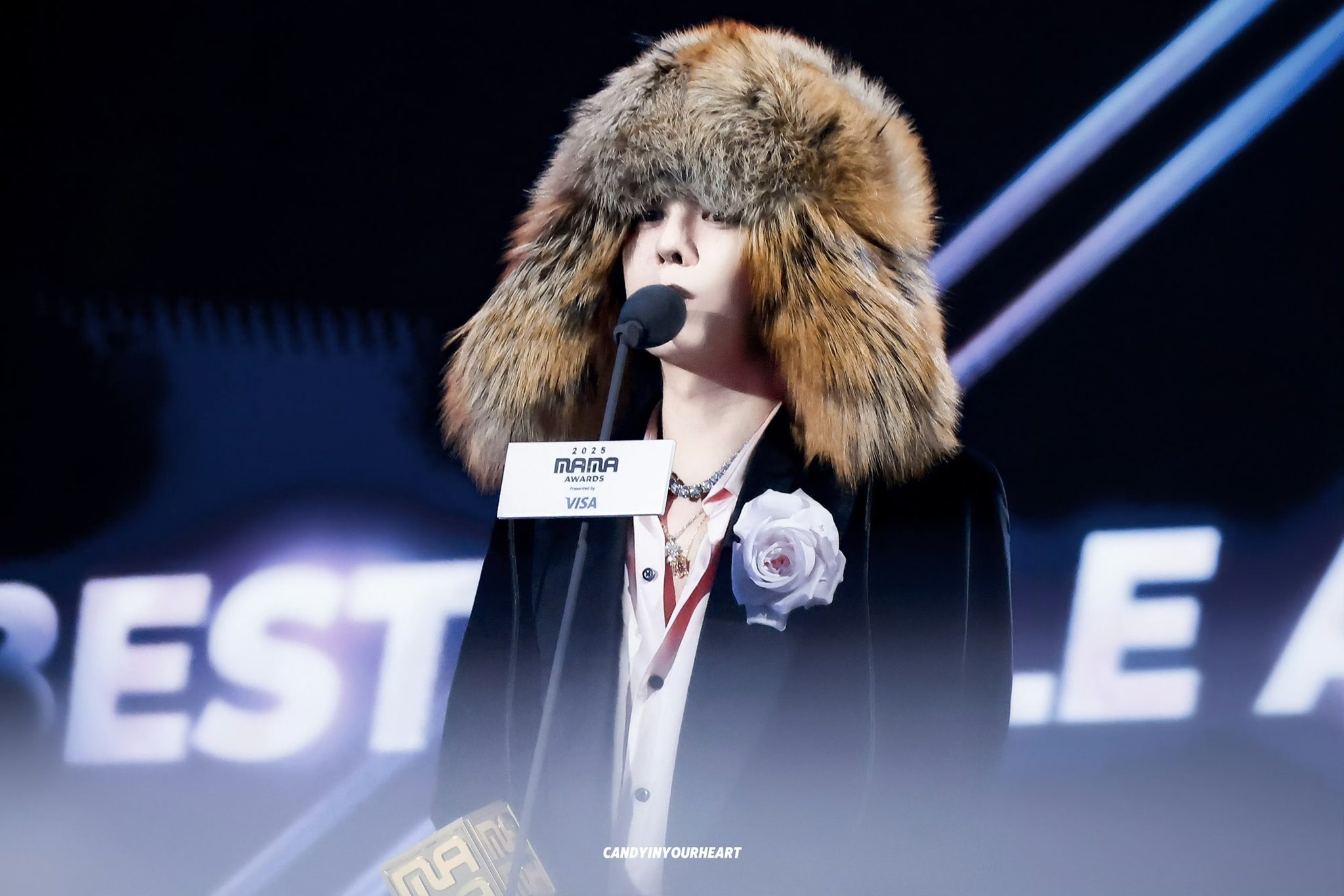 G6761kibEAAFUlu.jpg