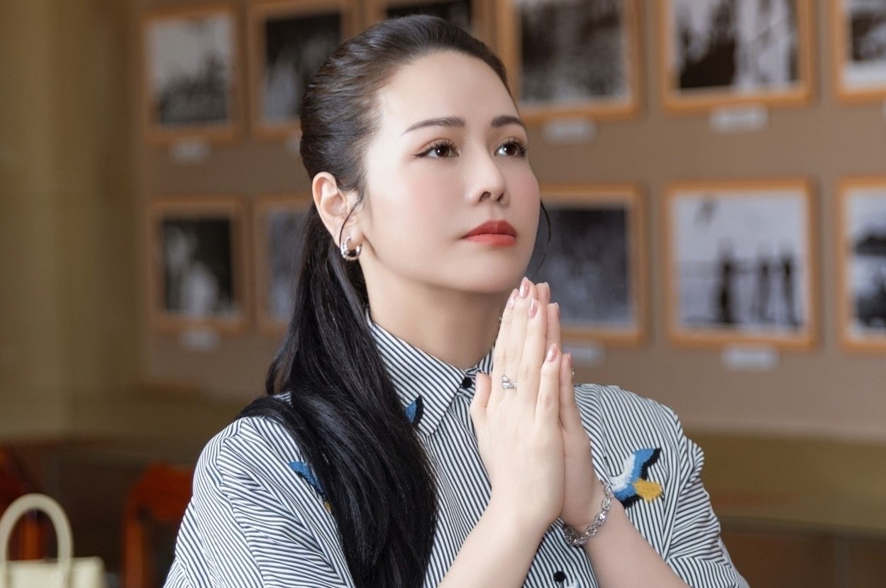 Phia Nhat Kim Anh len tieng tin bi bat hinh anh