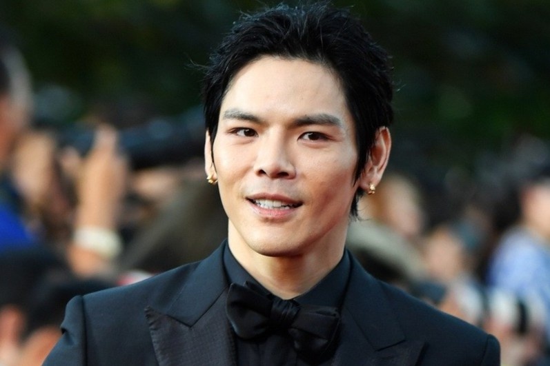 Con trai trum giai tri Hong Kong buong xuoi? hinh anh