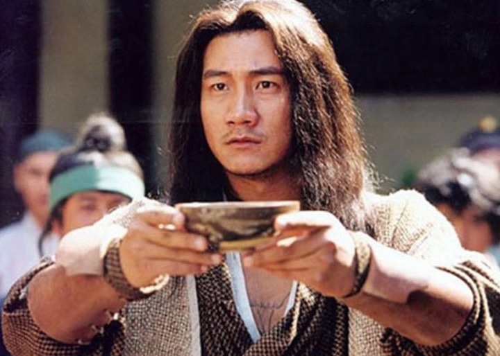 Kieu Phong nam tinh nhat man anh - U60 phong do, hon nhan dep nhu phim hinh anh