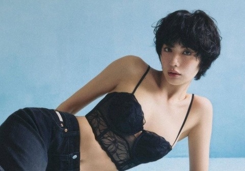 Ten cuop kien nguoc 'my nhan dep nhat the gioi' hinh anh