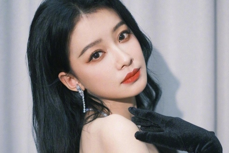 Ton Di bi chi trich hinh anh