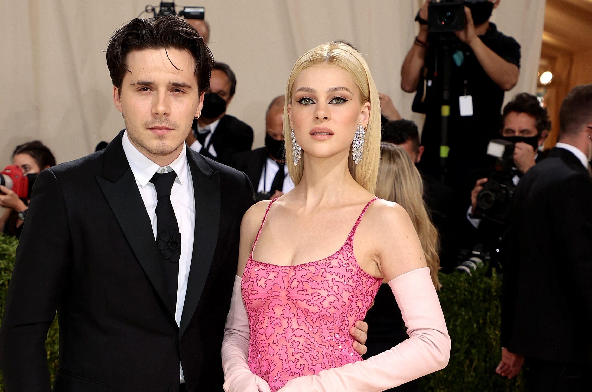 Toan canh vu con trai Beckham tu mat cha me hinh anh