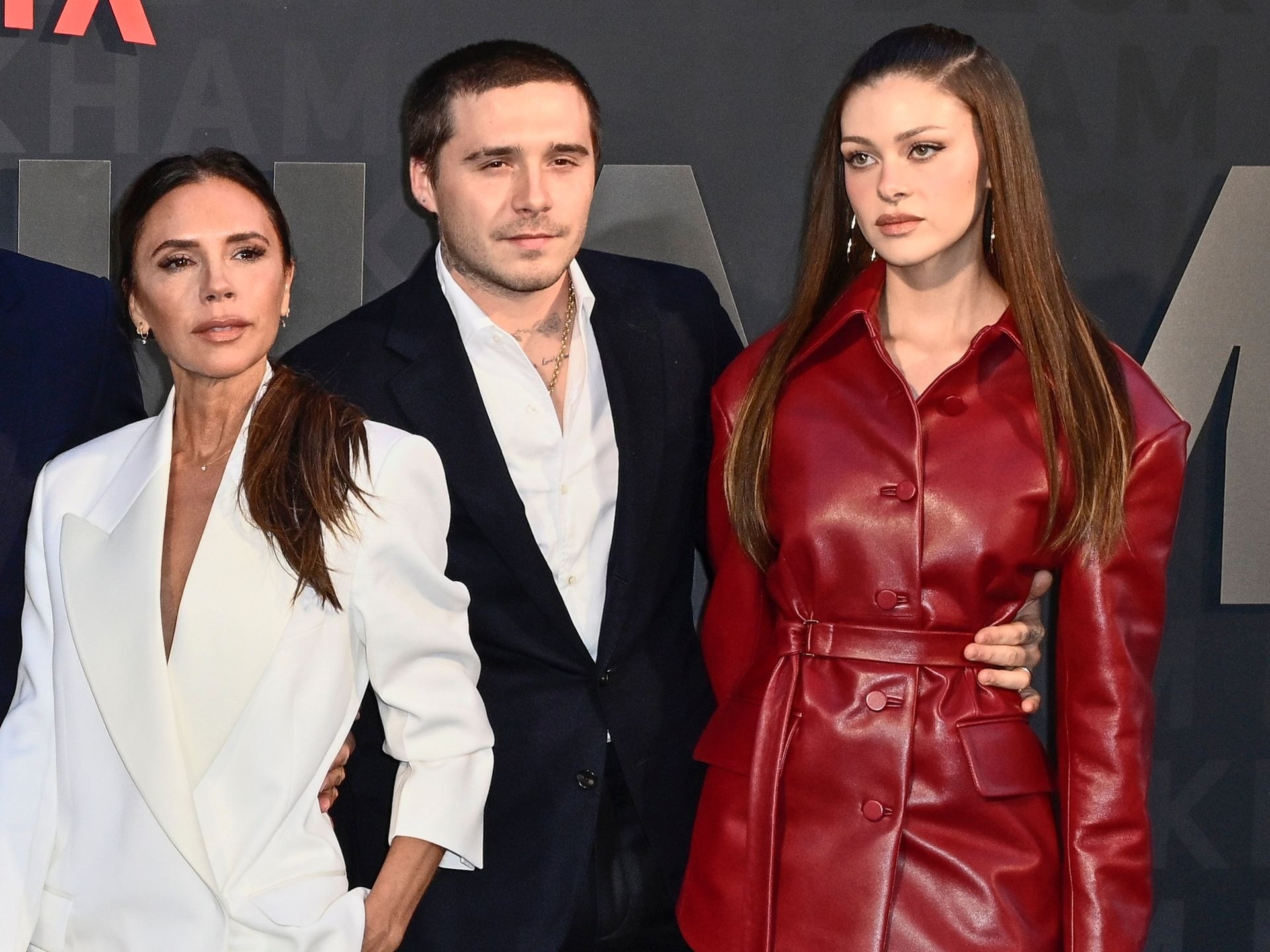 Xon xao clip vo chong Beckham 'hat hui' con dau hinh anh