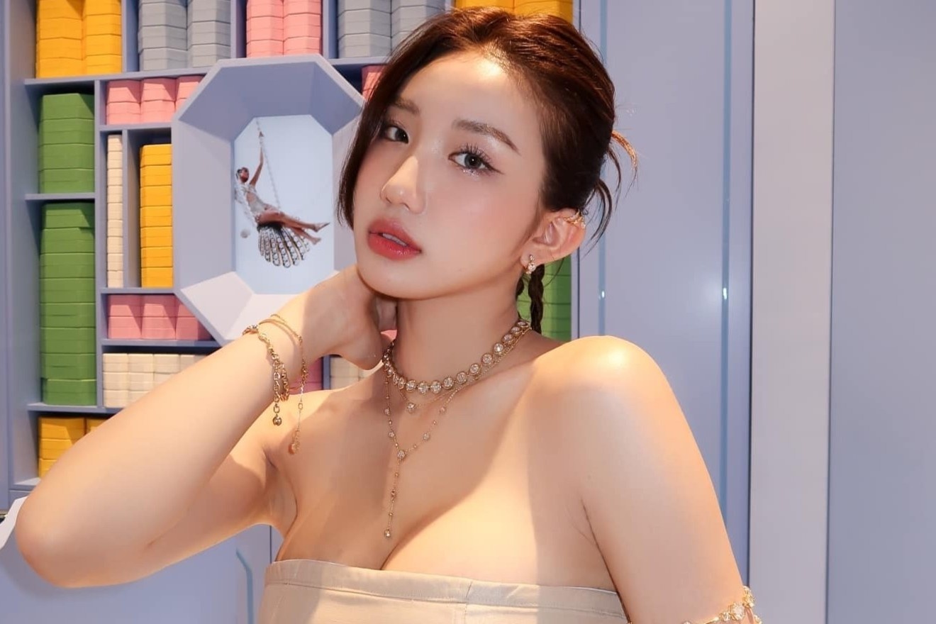 Thuc hu viec Huyen 2k4 gop mat tai de cu 100 guong mat dep nhat 2026 hinh anh